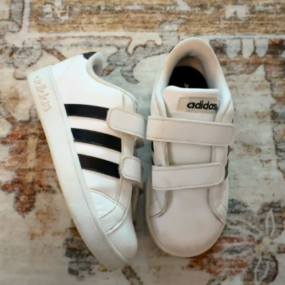 Adidas Toddler sneakers